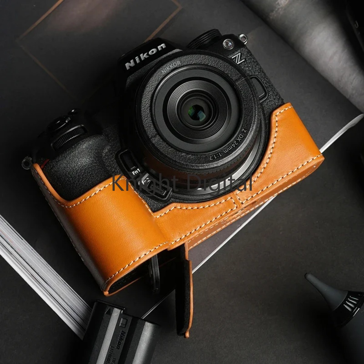 حقيبة نصف حافظة من الجلد الطبي - مراجعة Nikon Camera Z6 Iii وسعره